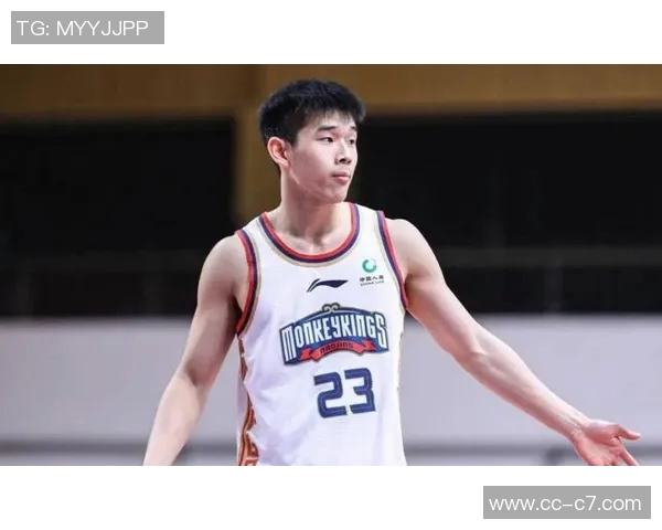 林葳在NCAA赛场创个人新高21分钟8分展现实力并提醒大家天冷注意保暖