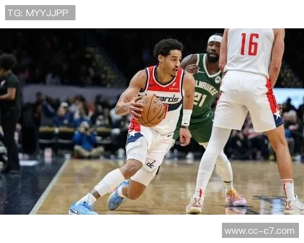 普尔上半场表现平平下半场失常全场仅得11分难助球队取胜