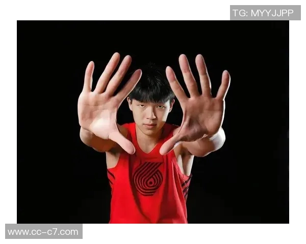 杨瀚森透露家人将到场支持但不参加揭幕战的消息